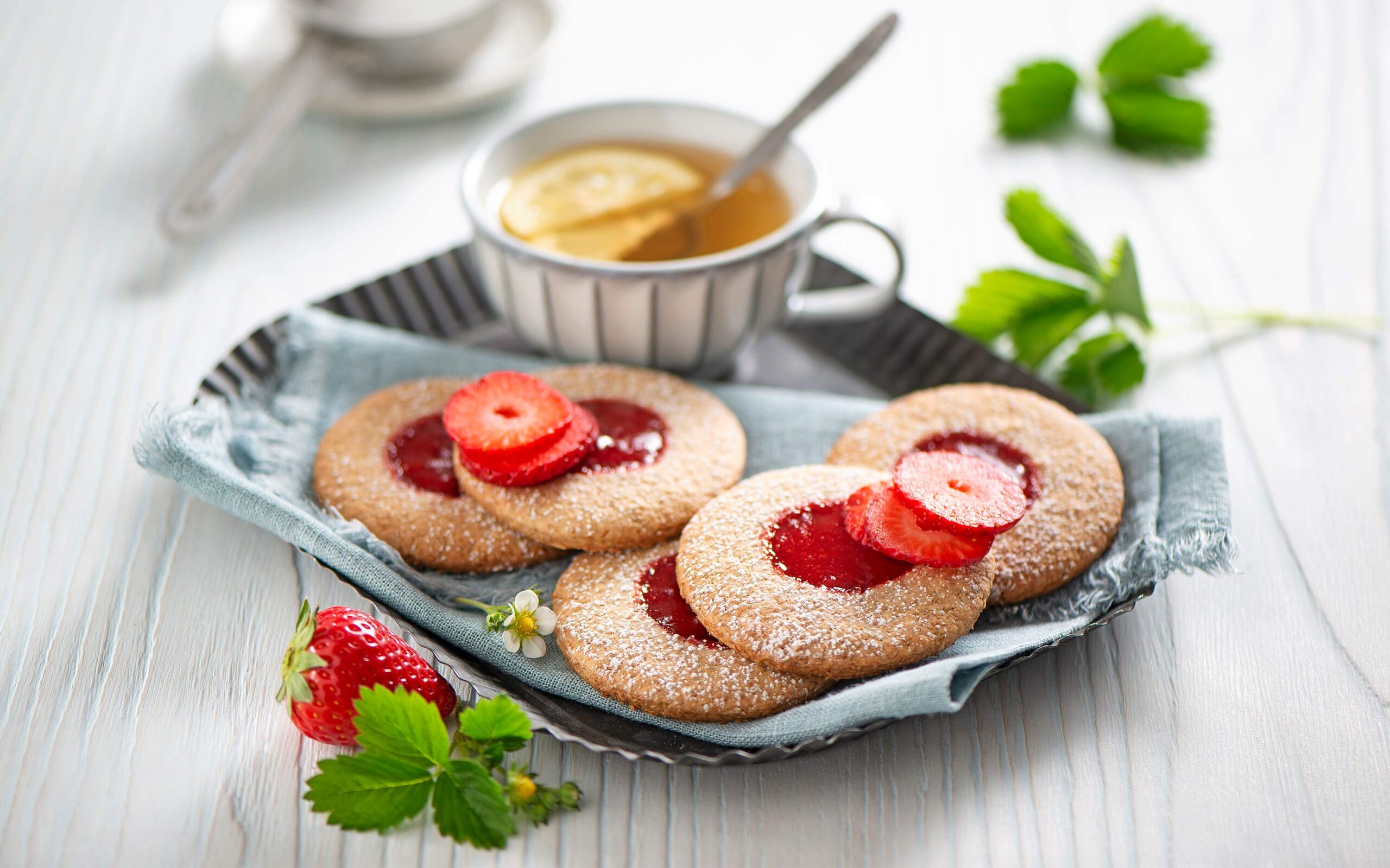 Candonga cake1 Rossetti brand design